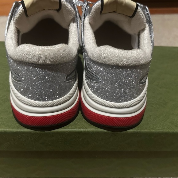 Gucci ultra space in immaculate state - Picture 11 of 13